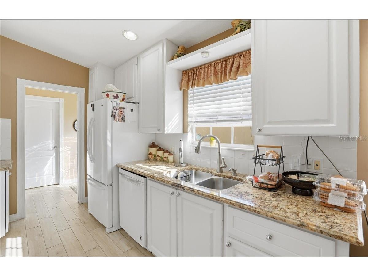 5546 Modena Place Sarasota FL 34238 A4677319 image6