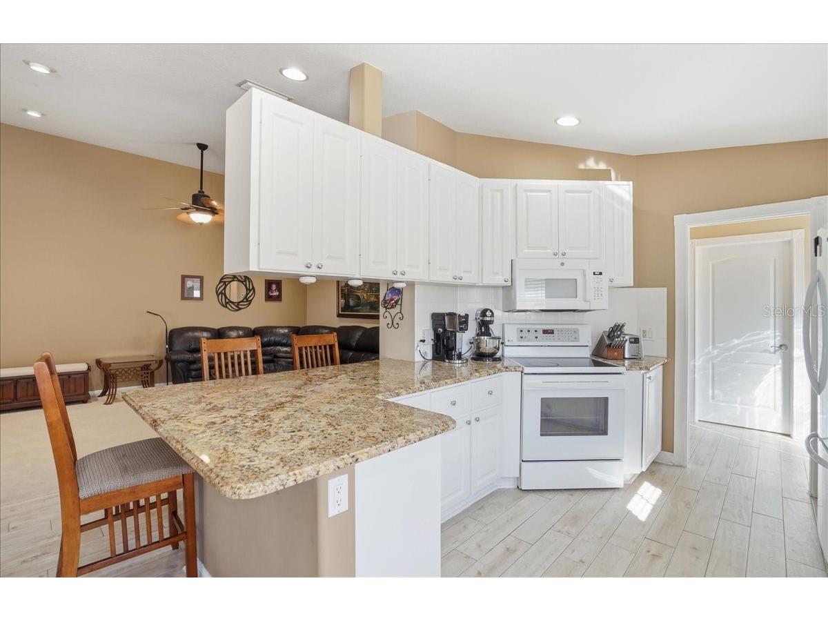 5546 Modena Place Sarasota FL 34238 A4677319 image8