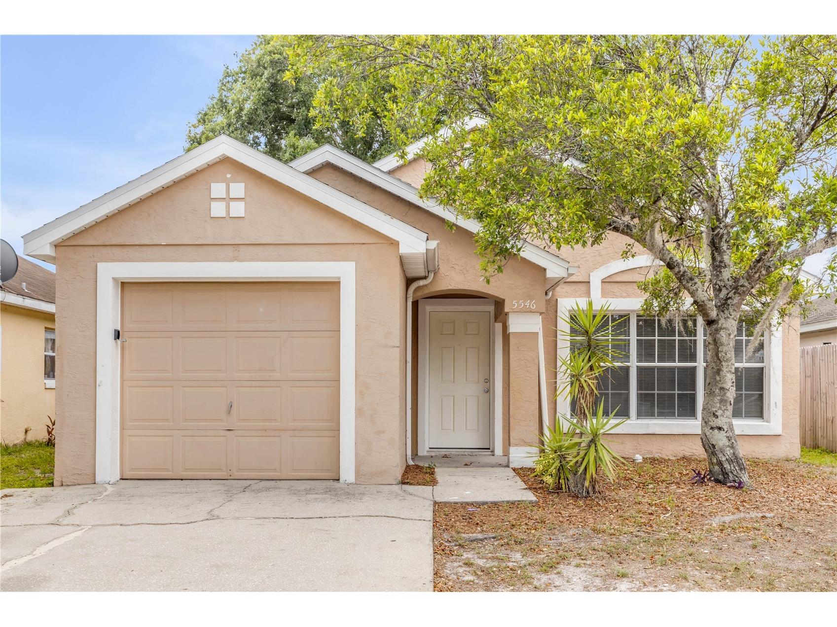 5546 Regal Oak Circle Orlando FL 32810 V4949245 image1