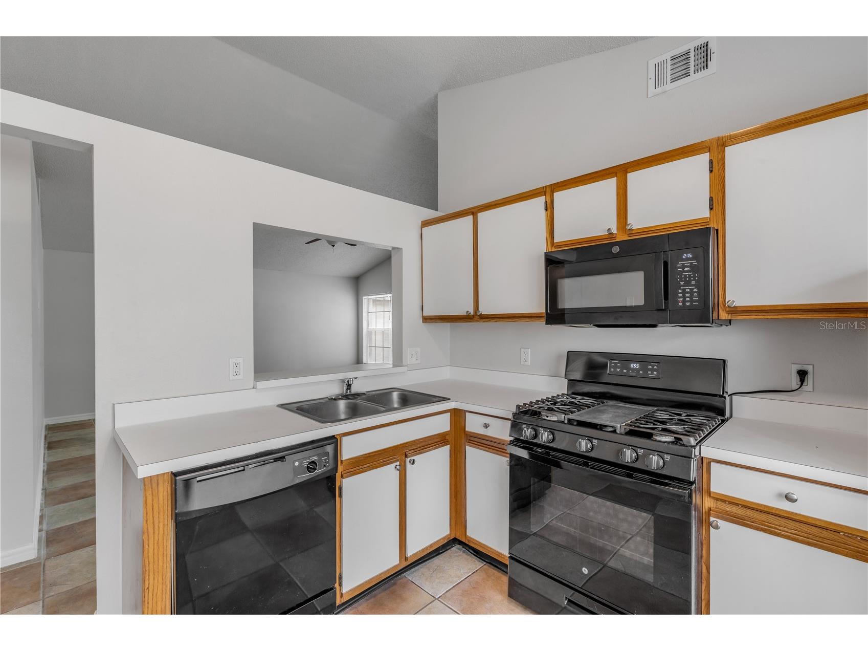 5546 Regal Oak Circle Orlando FL 32810 V4949245 image9