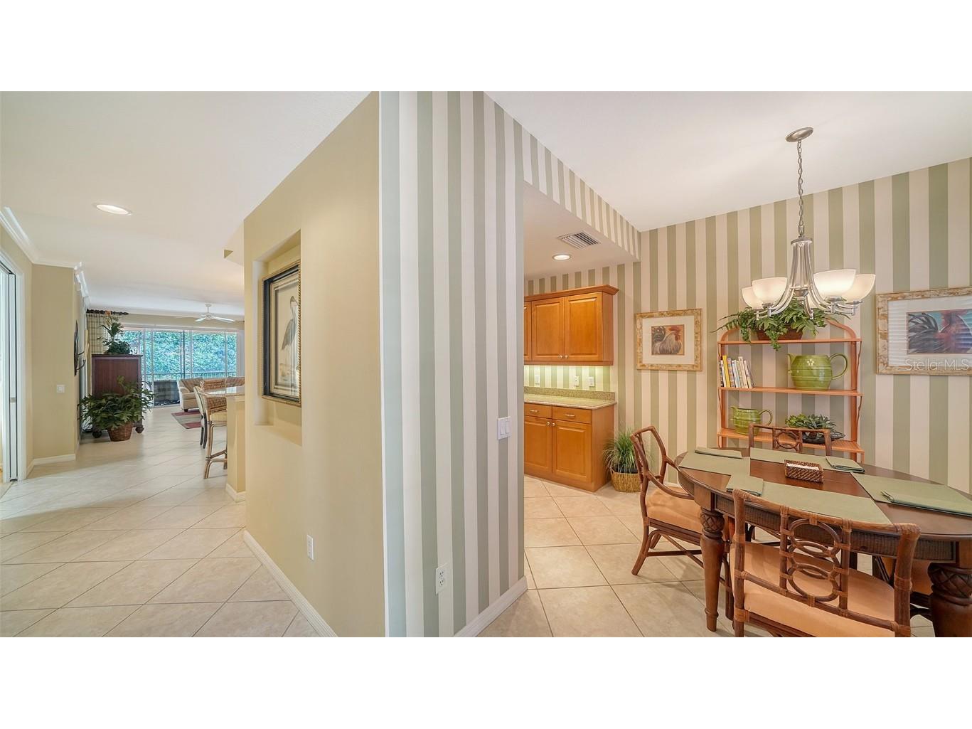 5547 Key West Place #C-01 Bradenton FL 34203 A4641674 image3