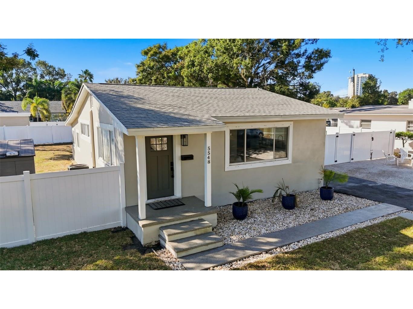 5548 Dartmouth Avenue N Saint Petersburg FL 33710 TB8446037 image1