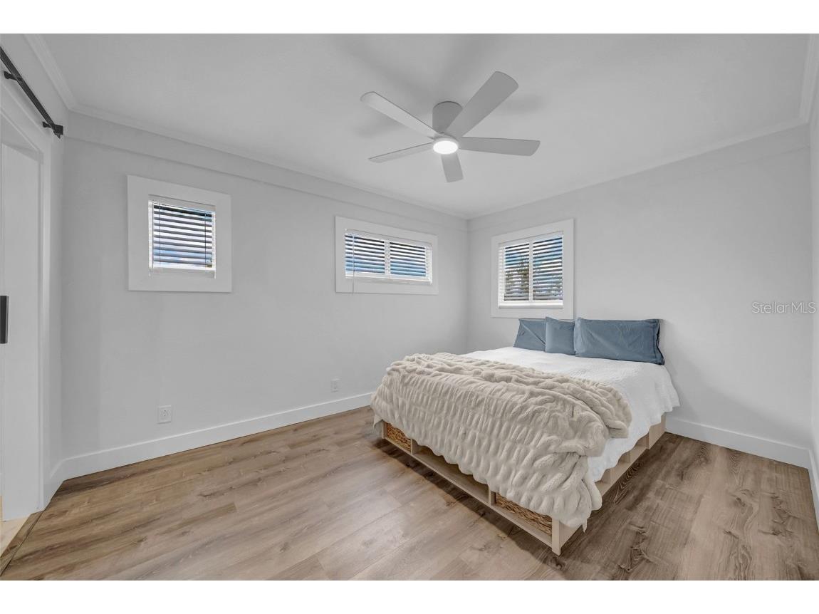 5548 Dartmouth Avenue N Saint Petersburg FL 33710 TB8446037 image11