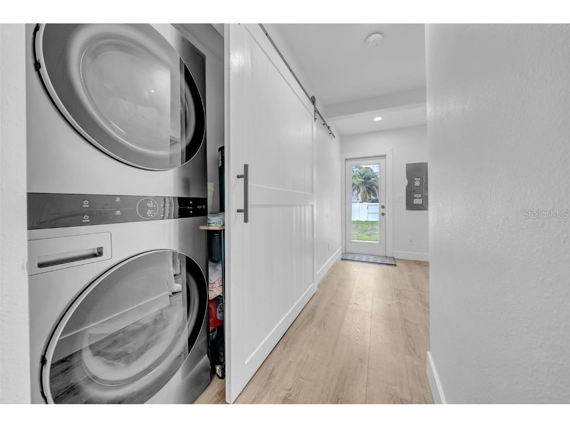 5548 Dartmouth Avenue N Saint Petersburg FL 33710 TB8446037 image16