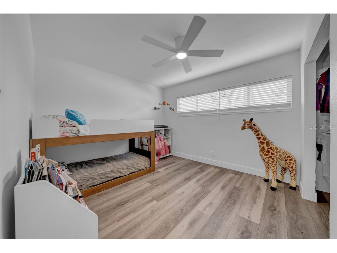 5548 Dartmouth Avenue N Saint Petersburg FL 33710 TB8446037 image17