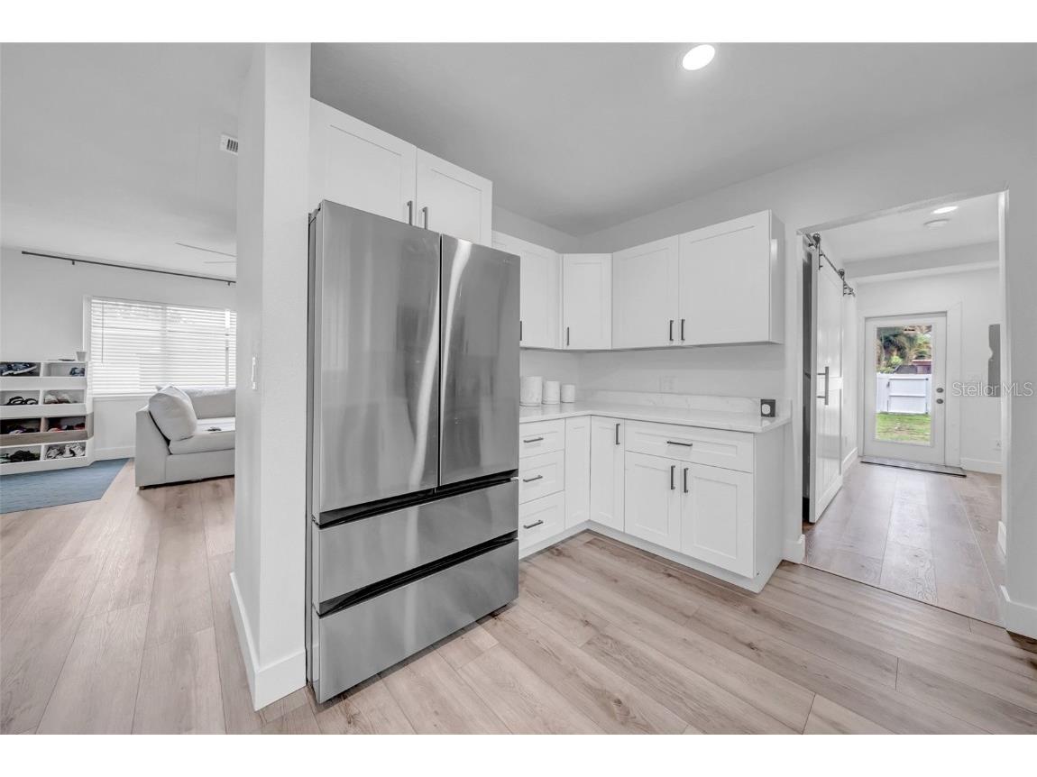 5548 Dartmouth Avenue N Saint Petersburg FL 33710 TB8446037 image8