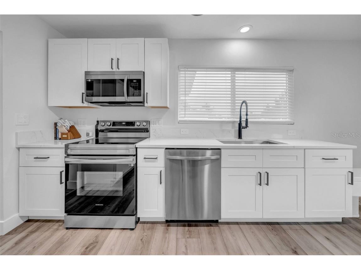 5548 Dartmouth Avenue N Saint Petersburg FL 33710 TB8446037 image9