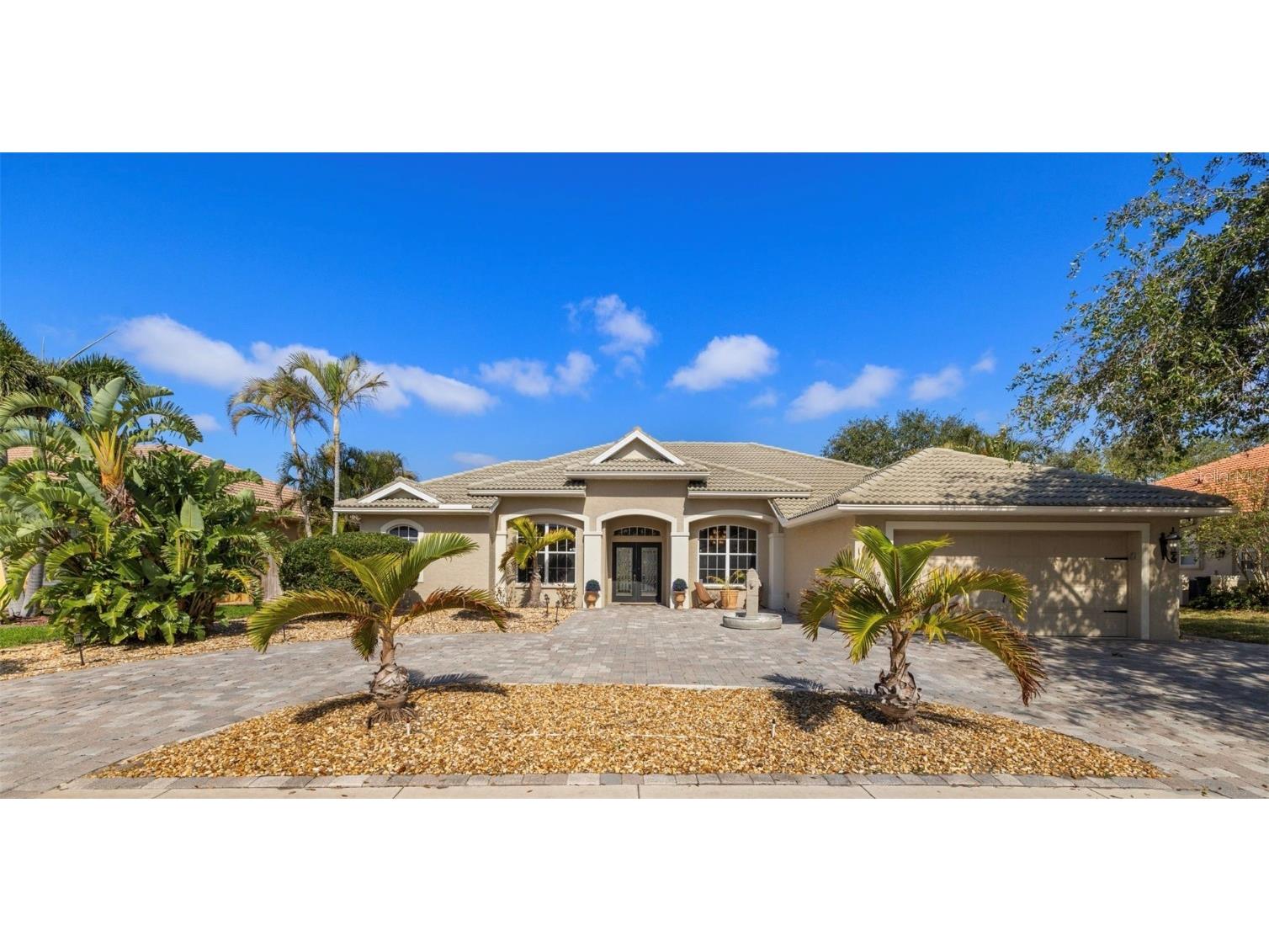 5549 Eastwind Drive Sarasota FL 34233 TB8352062 image1