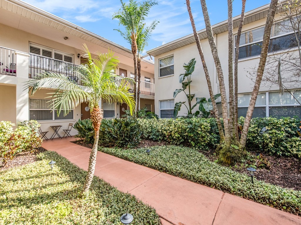 555 3rd Street N #13 Saint Petersburg FL 33701 U8187613 image1