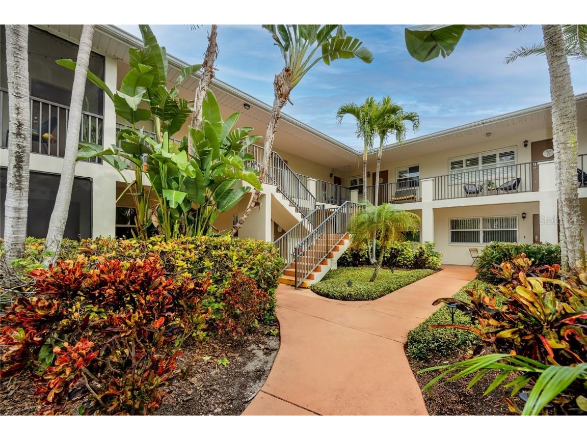 555 3rd Street N #2 Saint Petersburg FL 33701 U8226426 image1