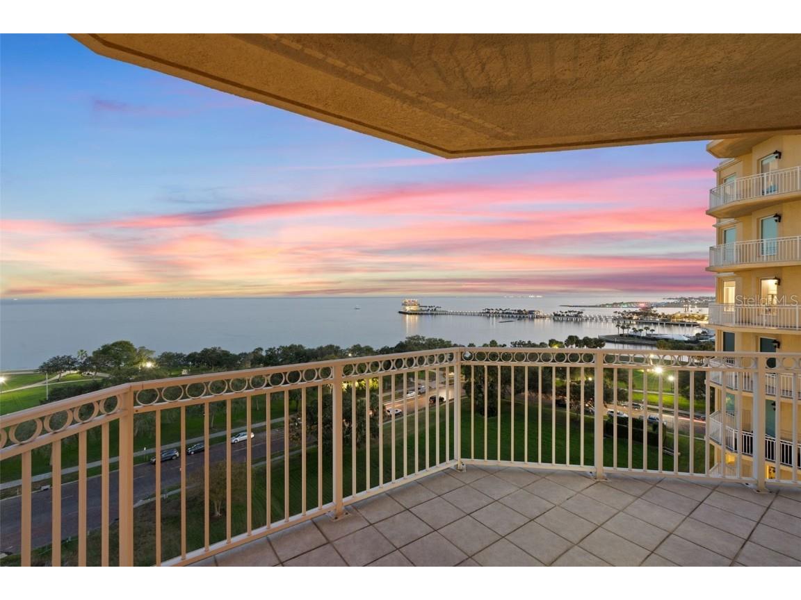 555 5th Avenue NE #1024 Saint Petersburg FL 33701 - TAMPA BAY U8220955 image1