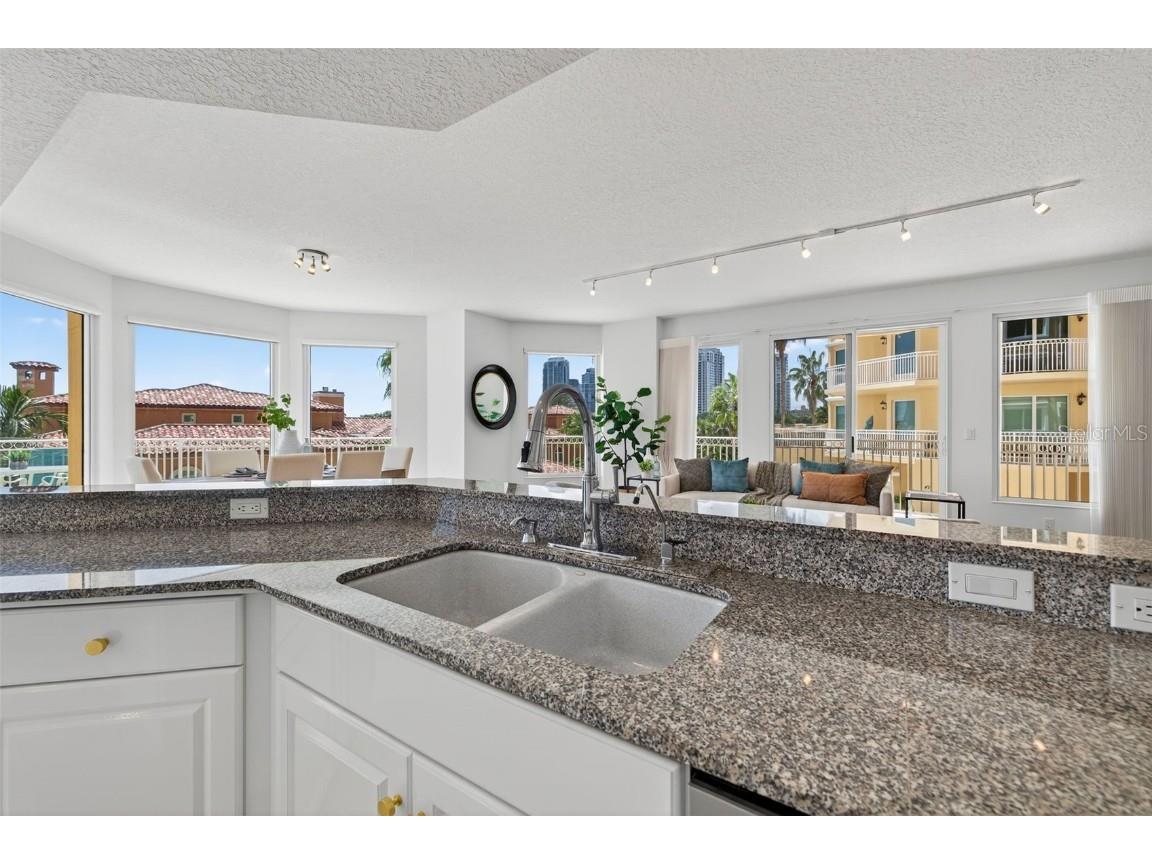 555 5th Avenue NE #332 Saint Petersburg FL 33701 - VINOY BASIN TB8435001 image17