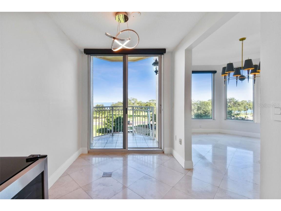 555 5th Avenue NE #424 Saint Petersburg FL 33701 TB8431335 image11