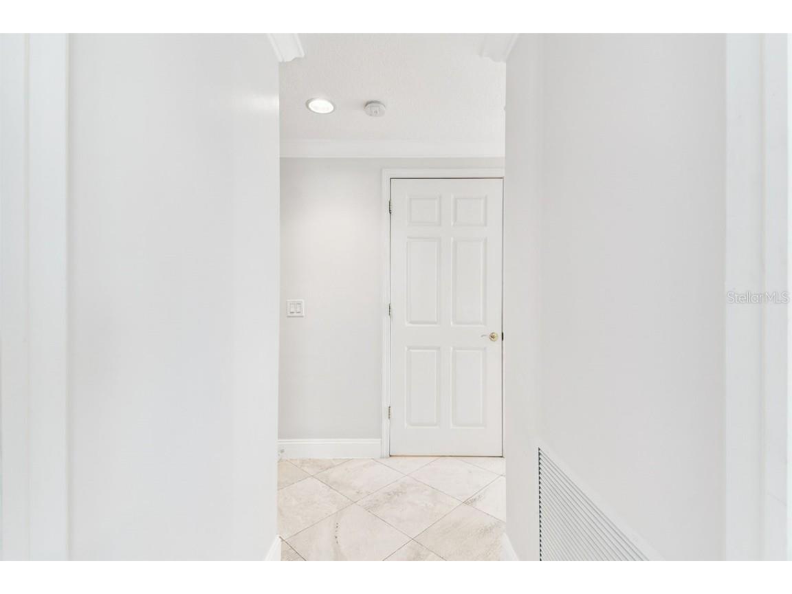 555 5th Avenue NE #424 Saint Petersburg FL 33701 TB8431335 image31