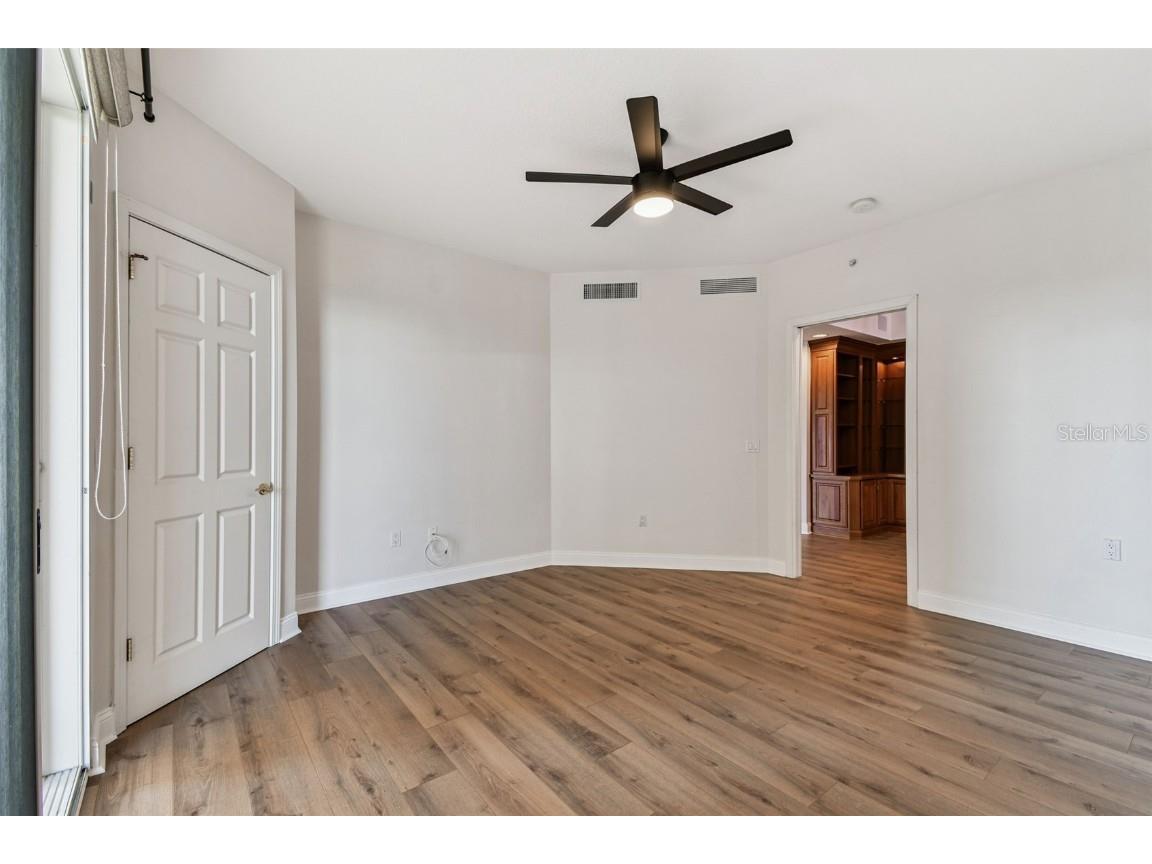 555 5th Avenue NE #424 Saint Petersburg FL 33701 TB8431335 image36