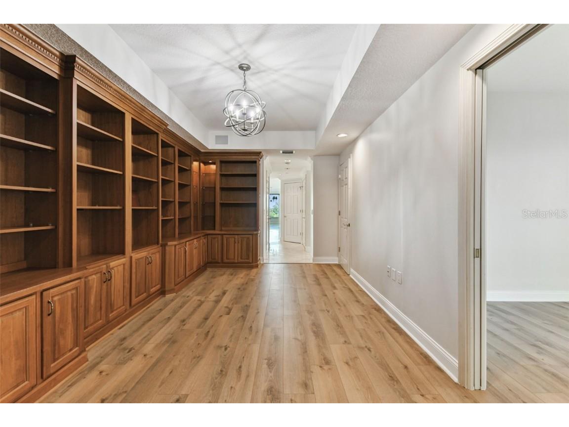 555 5th Avenue NE #424 Saint Petersburg FL 33701 TB8431335 image39