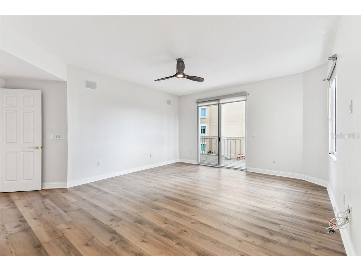 555 5th Avenue NE #424 Saint Petersburg FL 33701 TB8431335 image45