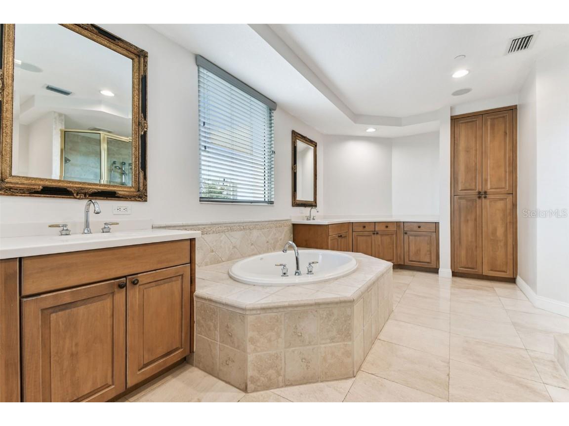 555 5th Avenue NE #424 Saint Petersburg FL 33701 TB8431335 image53