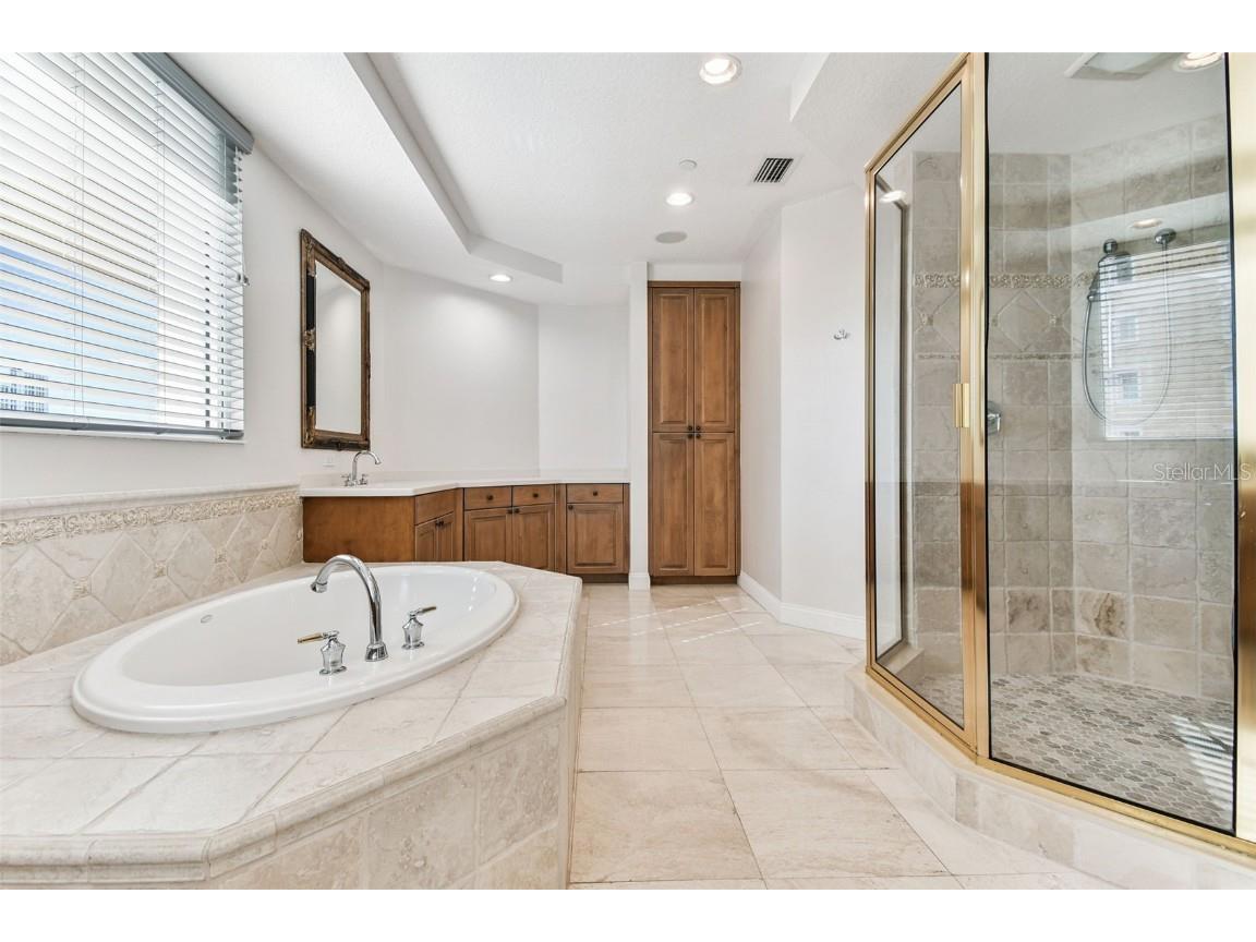 555 5th Avenue NE #424 Saint Petersburg FL 33701 TB8431335 image55