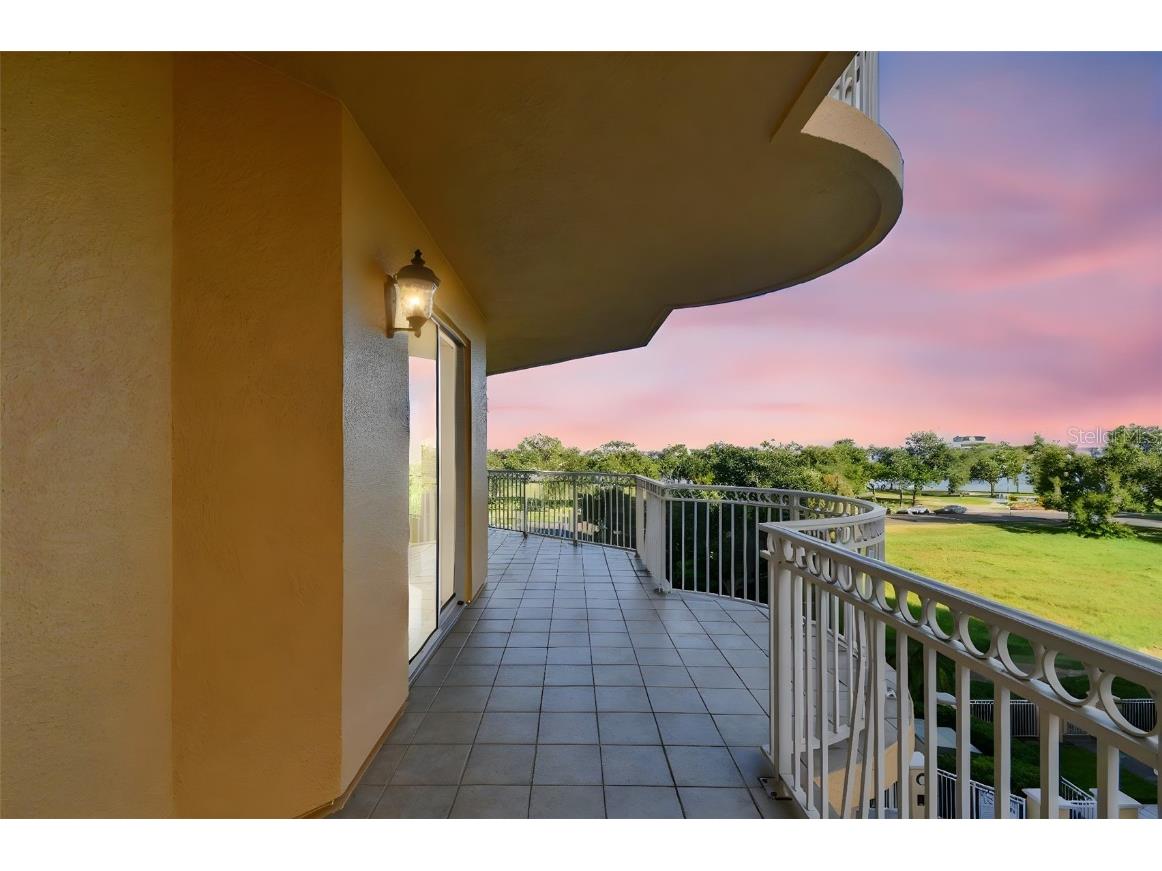 555 5th Avenue NE #424 Saint Petersburg FL 33701 TB8431335 image61