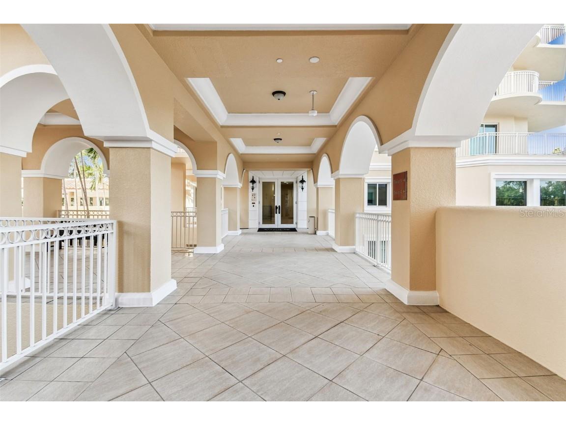 555 5th Avenue NE #424 Saint Petersburg FL 33701 TB8431335 image67