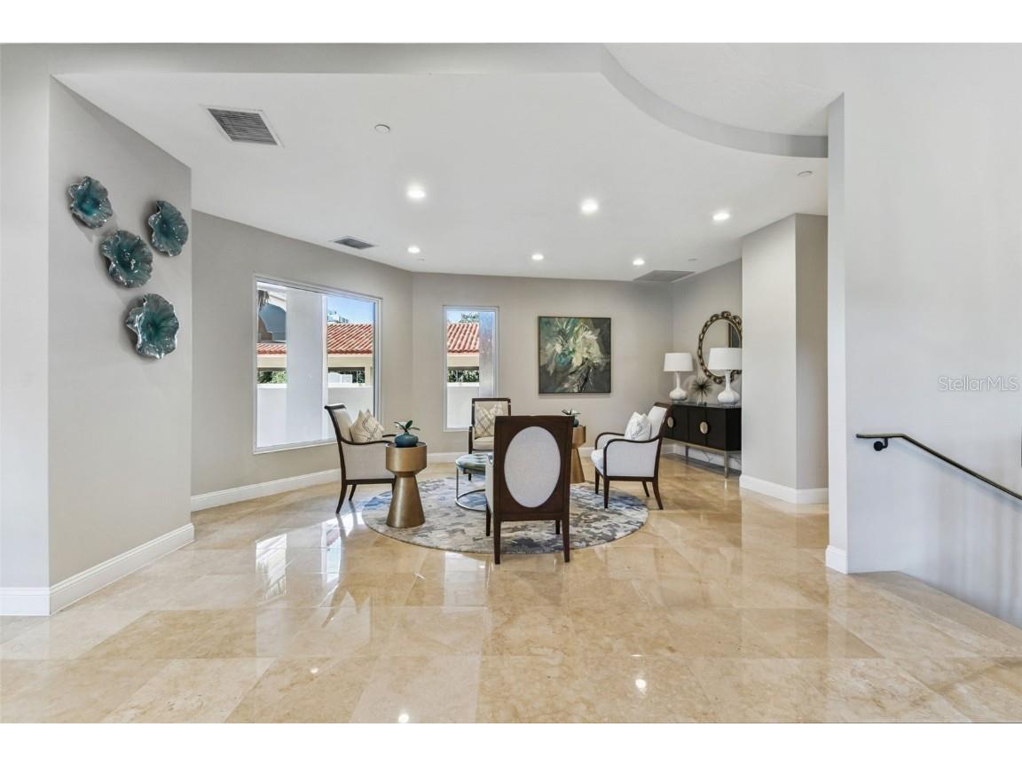 555 5th Avenue NE #424 Saint Petersburg FL 33701 TB8431335 image68