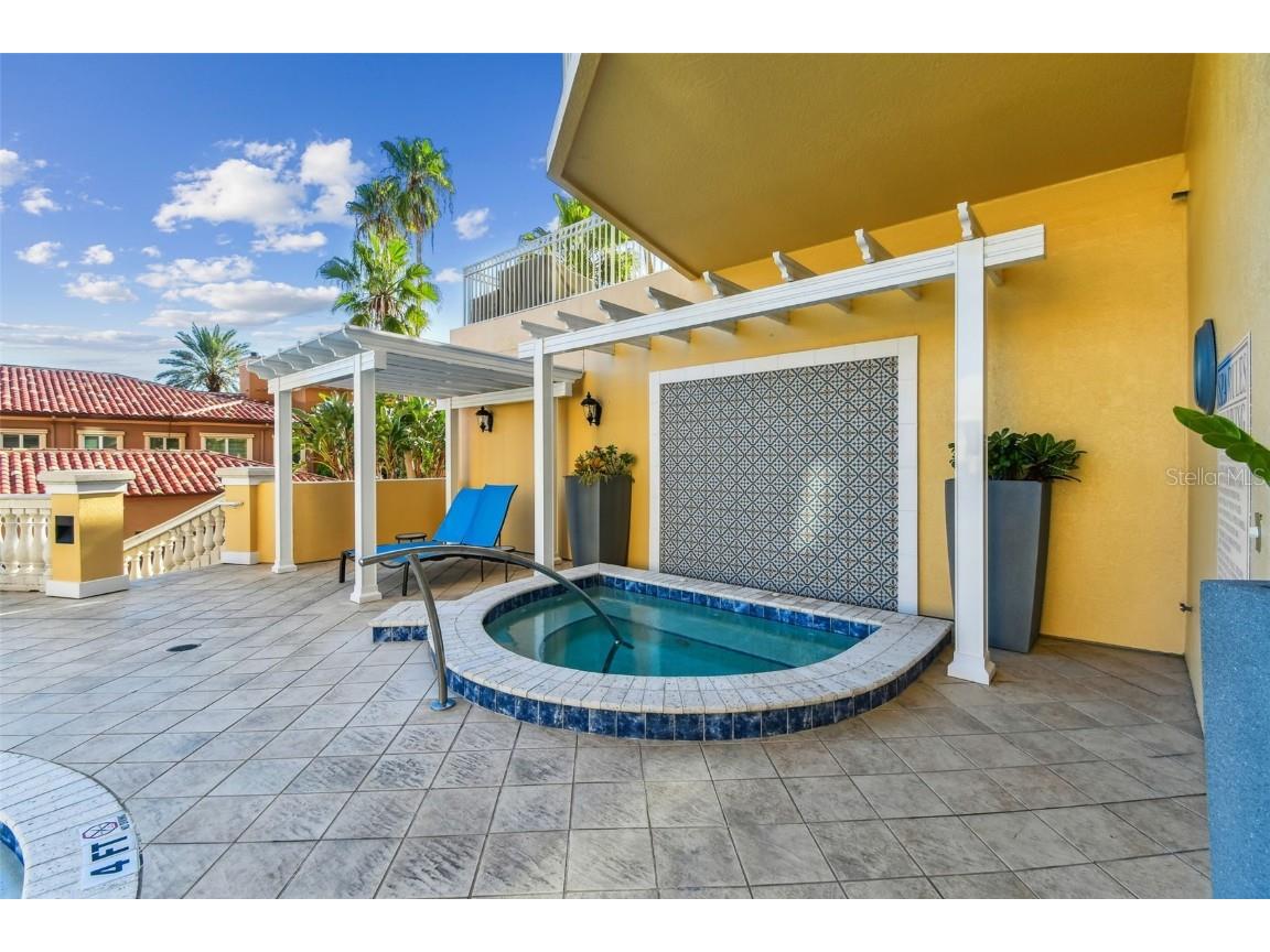 555 5th Avenue NE #424 Saint Petersburg FL 33701 TB8431335 image81