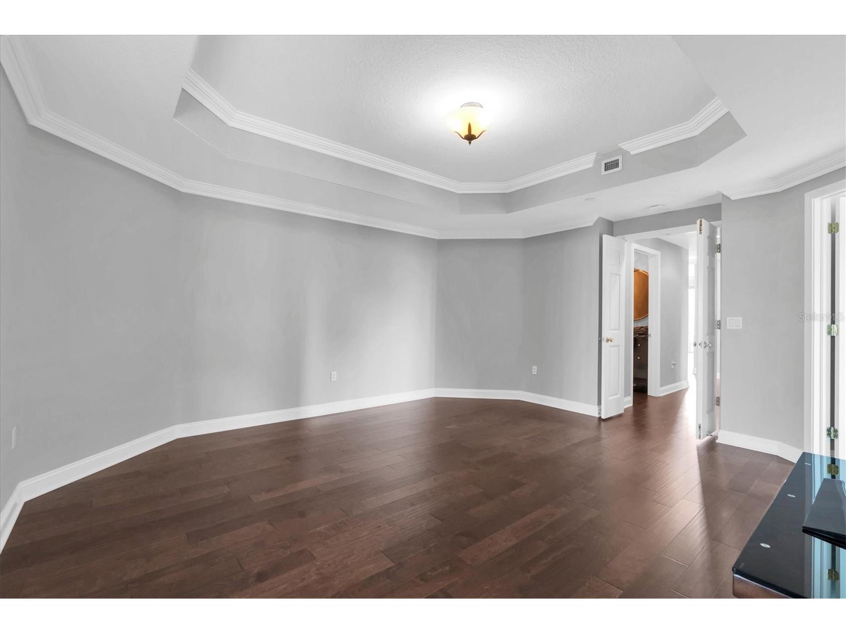 555 5th Avenue NE #711 Saint Petersburg FL 33701 TB8455398 image31