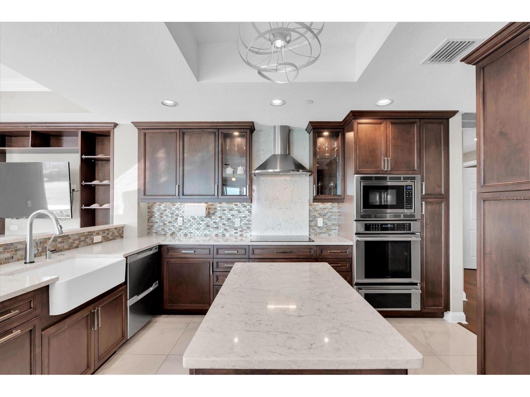 555 5th Avenue NE #711 Saint Petersburg FL 33701 TB8455398 image7