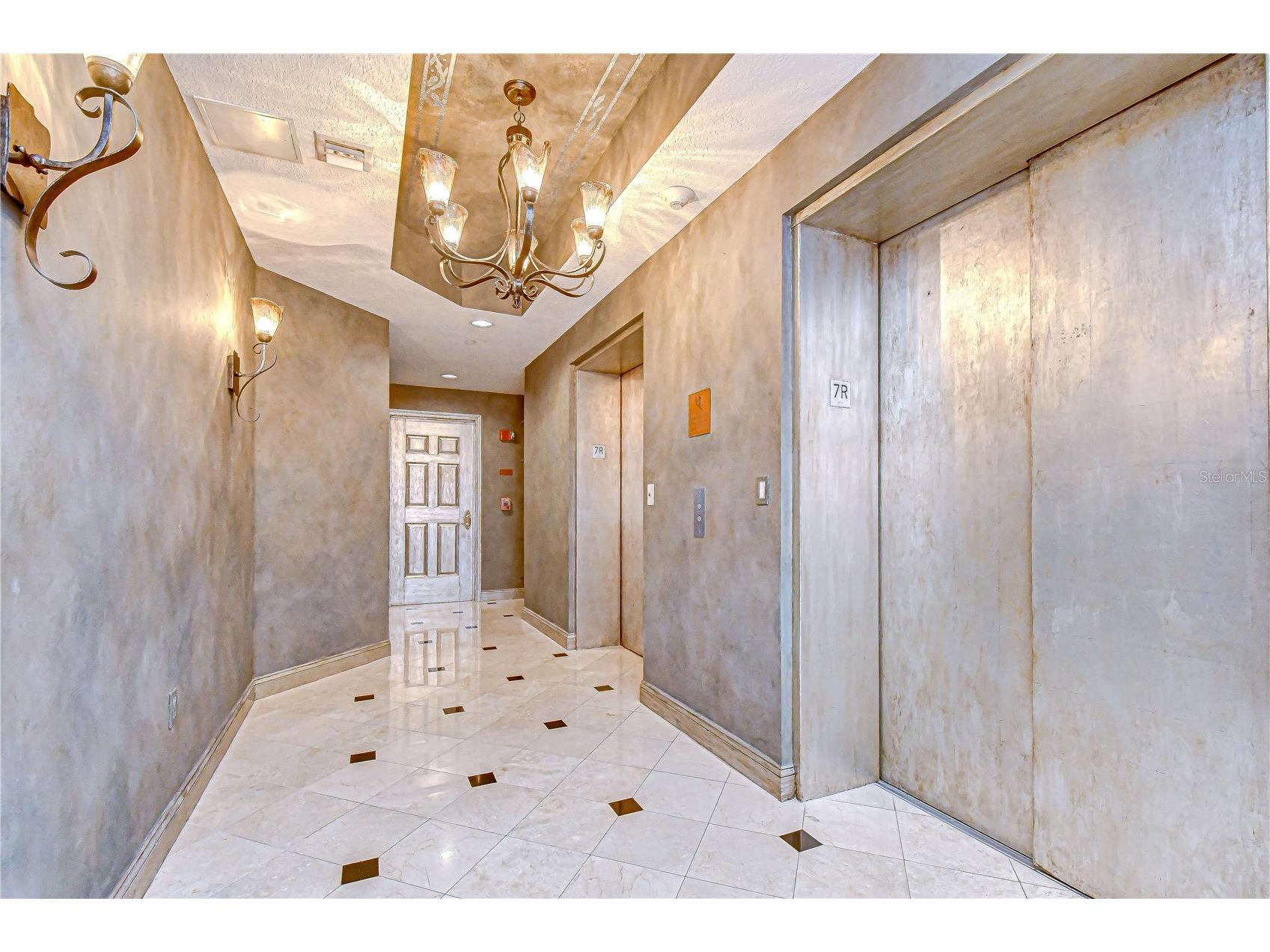 555 5th Avenue NE #711 Saint Petersburg FL 33701 TB8503095 image12