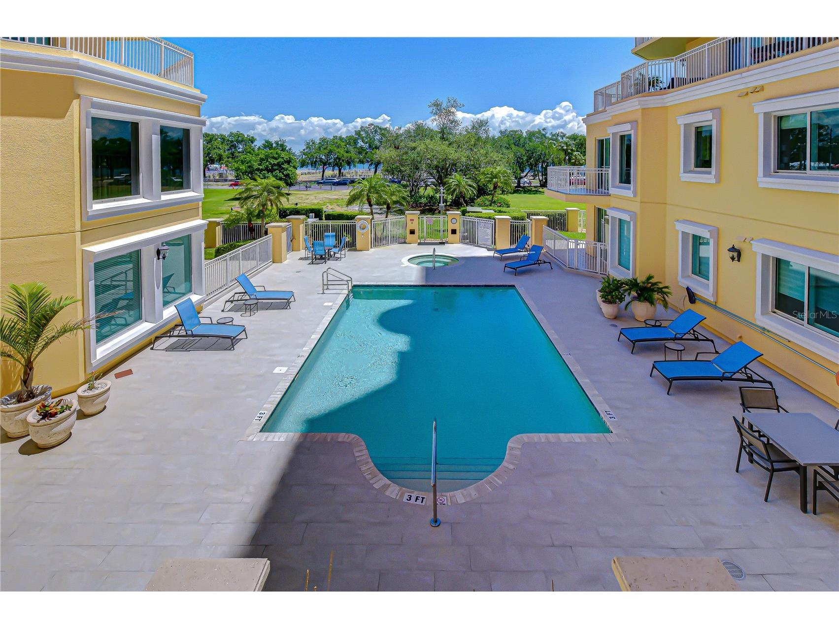 555 5th Avenue NE #711 Saint Petersburg FL 33701 TB8503095 image53