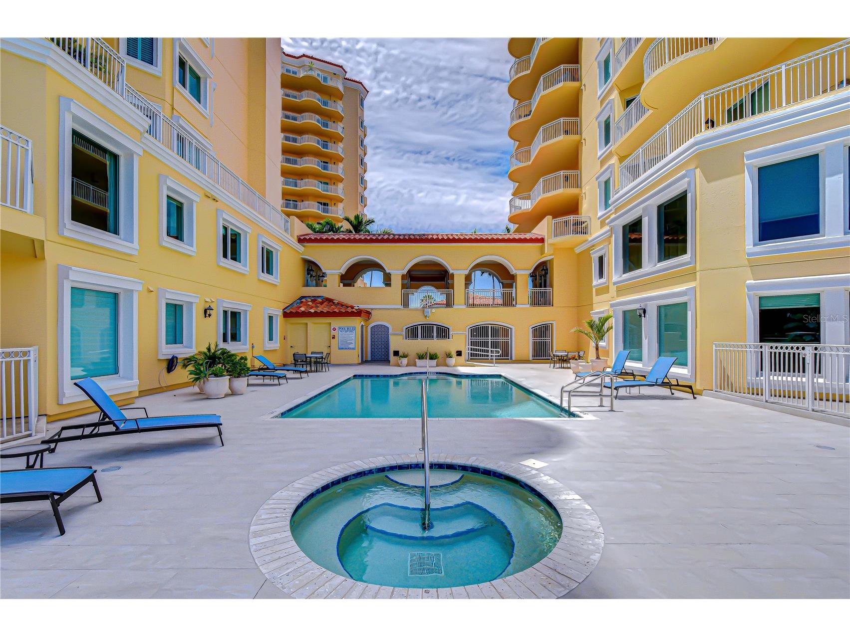 555 5th Avenue NE #711 Saint Petersburg FL 33701 TB8503095 image55