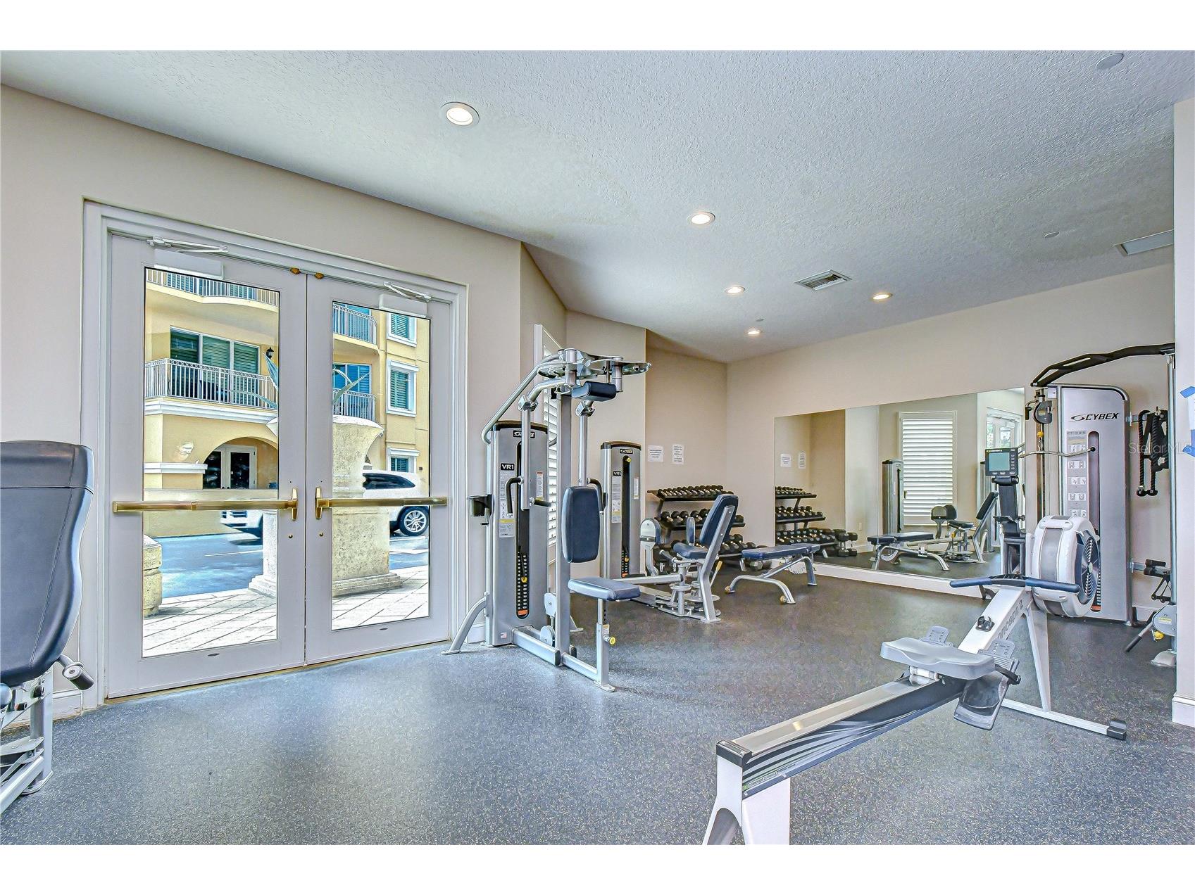 555 5th Avenue NE #711 Saint Petersburg FL 33701 TB8503095 image58