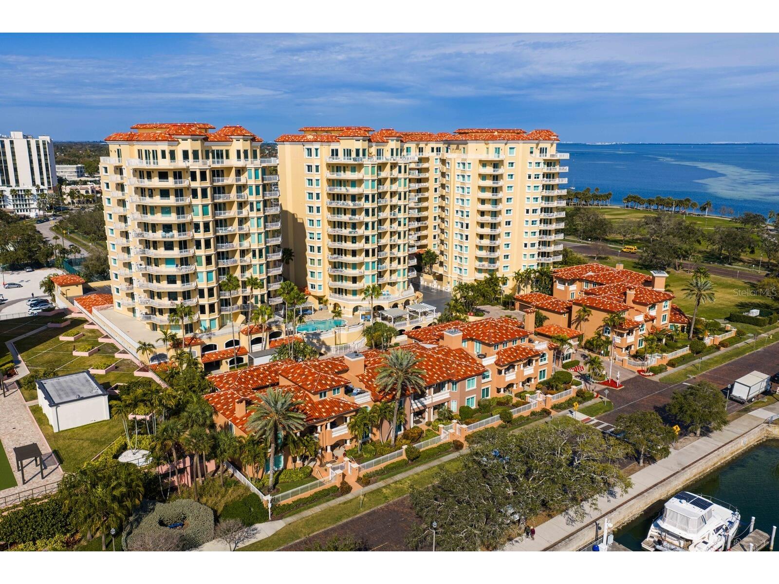 555 5th Avenue NE #PH1 Saint Petersburg FL 33701 TB8471709 image1