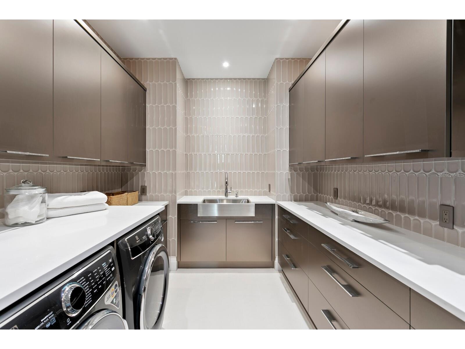 555 5th Avenue NE #PH1 Saint Petersburg FL 33701 TB8471709 image40