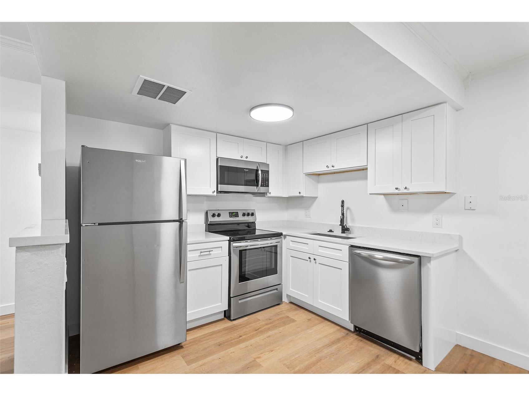 555 62nd Street S #102 Saint Petersburg FL 33707 O6406262 image6
