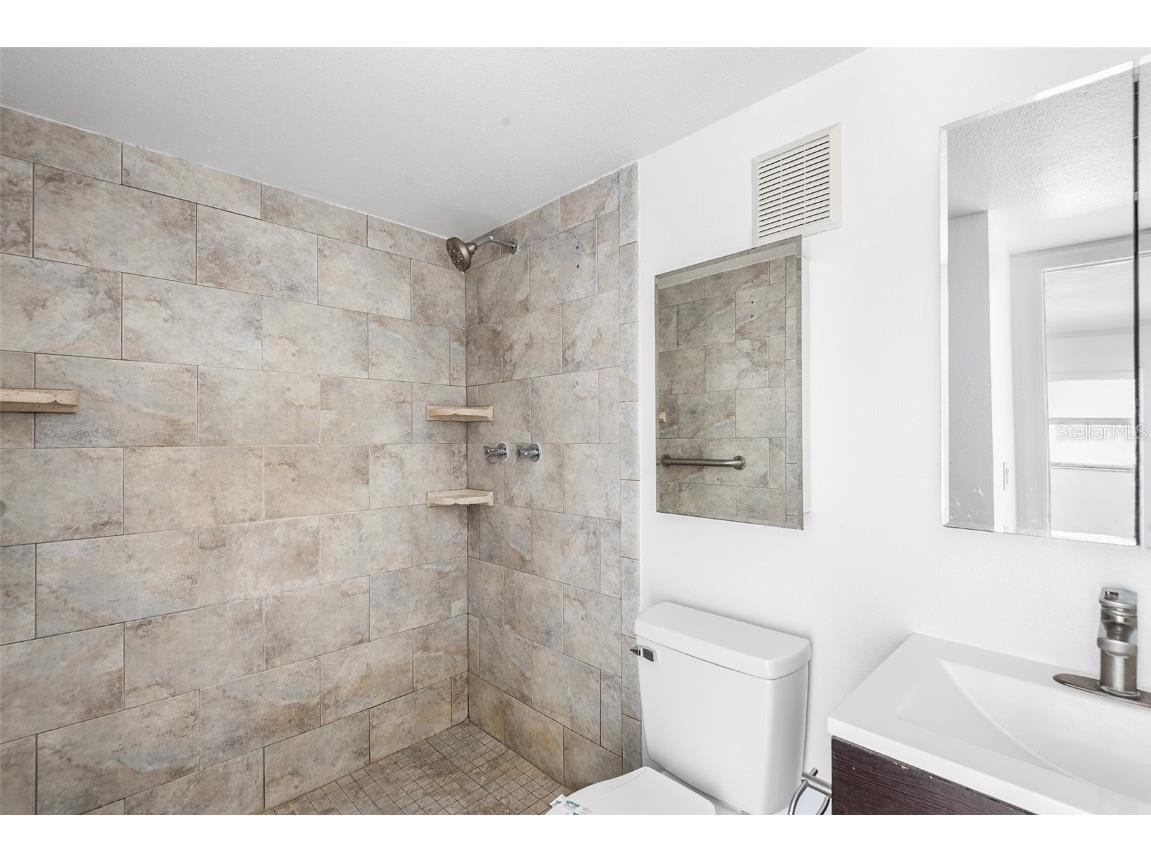 555 62nd Street S #104 Saint Petersburg FL 33707 O6358432 image7