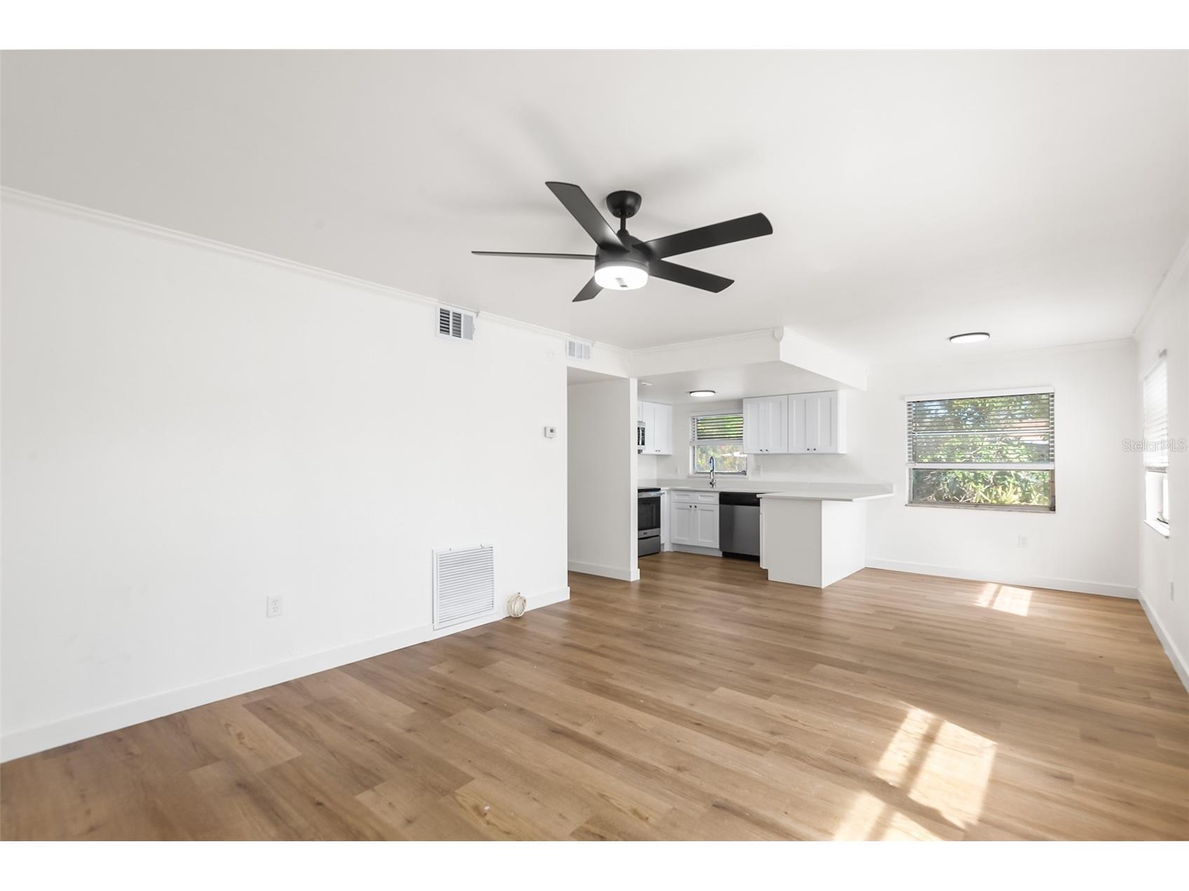 555 62nd Street S #110 Saint Petersburg FL 33707 O6382282 image1