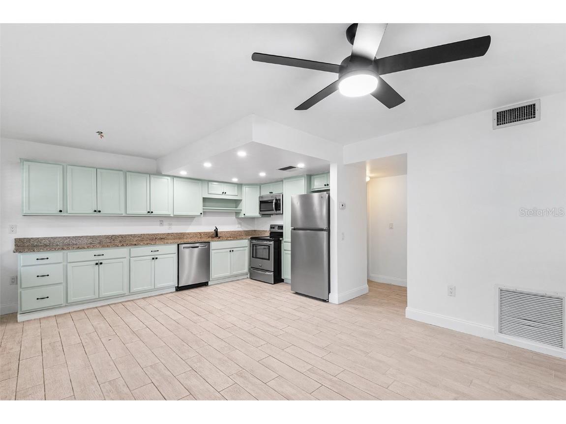 555 62nd Street S #112 Saint Petersburg FL 33707 O6361144 image3