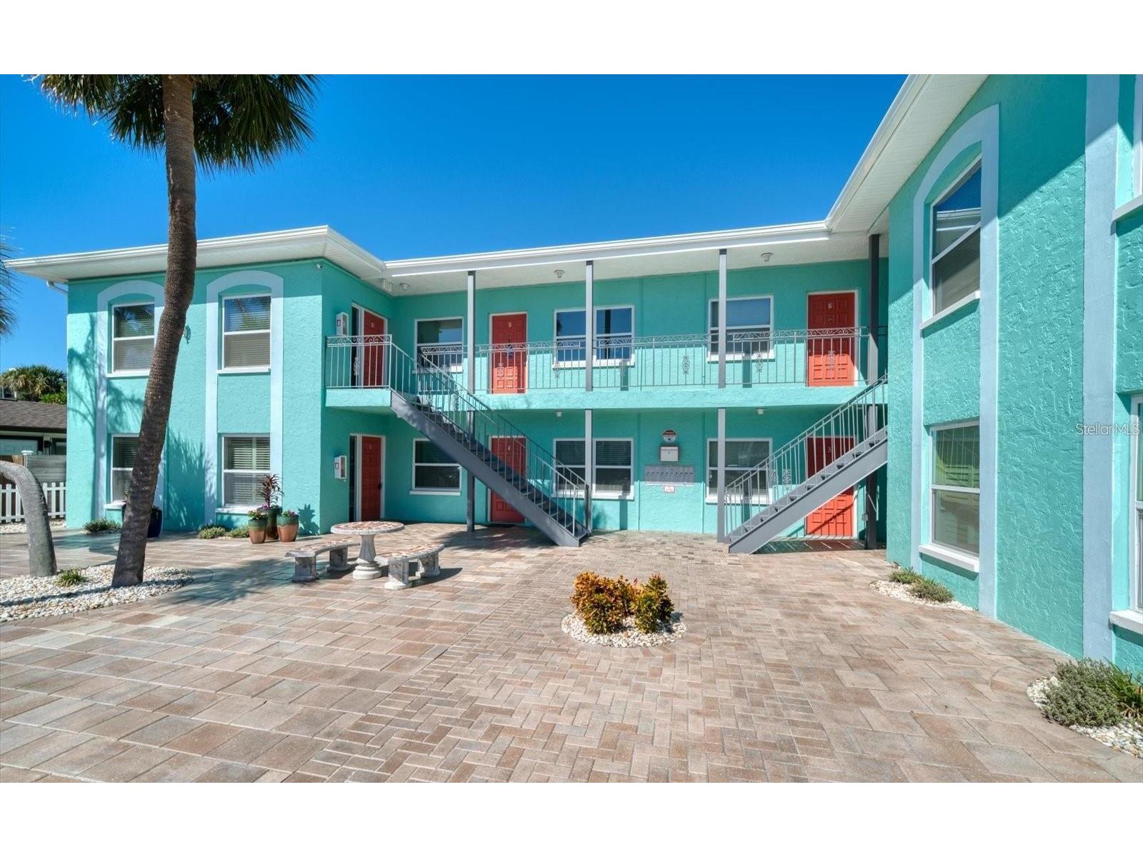 555 69th Avenue #1 Saint Petersburg FL 33706 TB8522632 image1