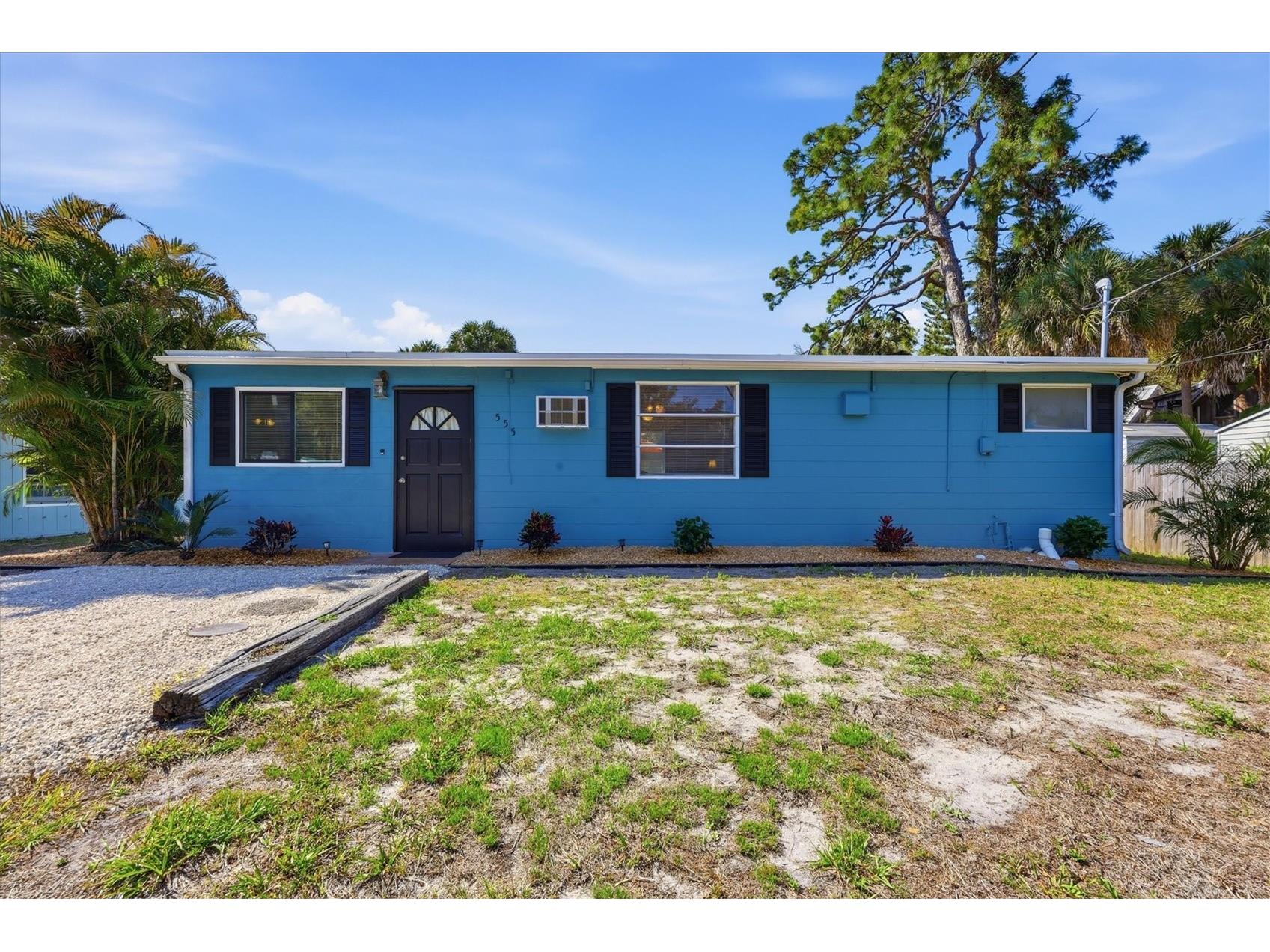 555 Artists Avenue Englewood FL 34223 D6146795 image1