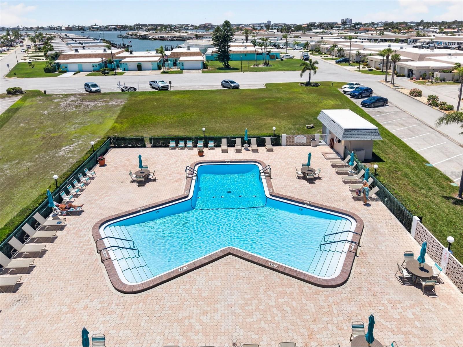 555 Boca Ciega Point Boulevard S #555 Saint Petersburg FL 33708 - BOCA CIEGA BAY TB8510019 image39