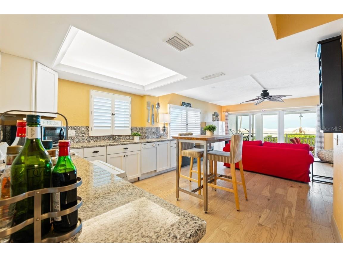 555 Gulf Way #1S Saint Pete Beach FL 33706 - GULF OF MEXICO U8177908 image1