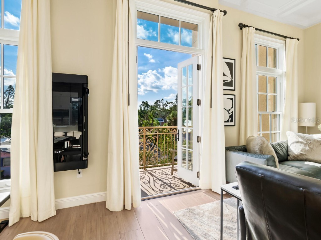 555 N Orange Avenue #306 Sarasota FL 34236 A4663812 image2