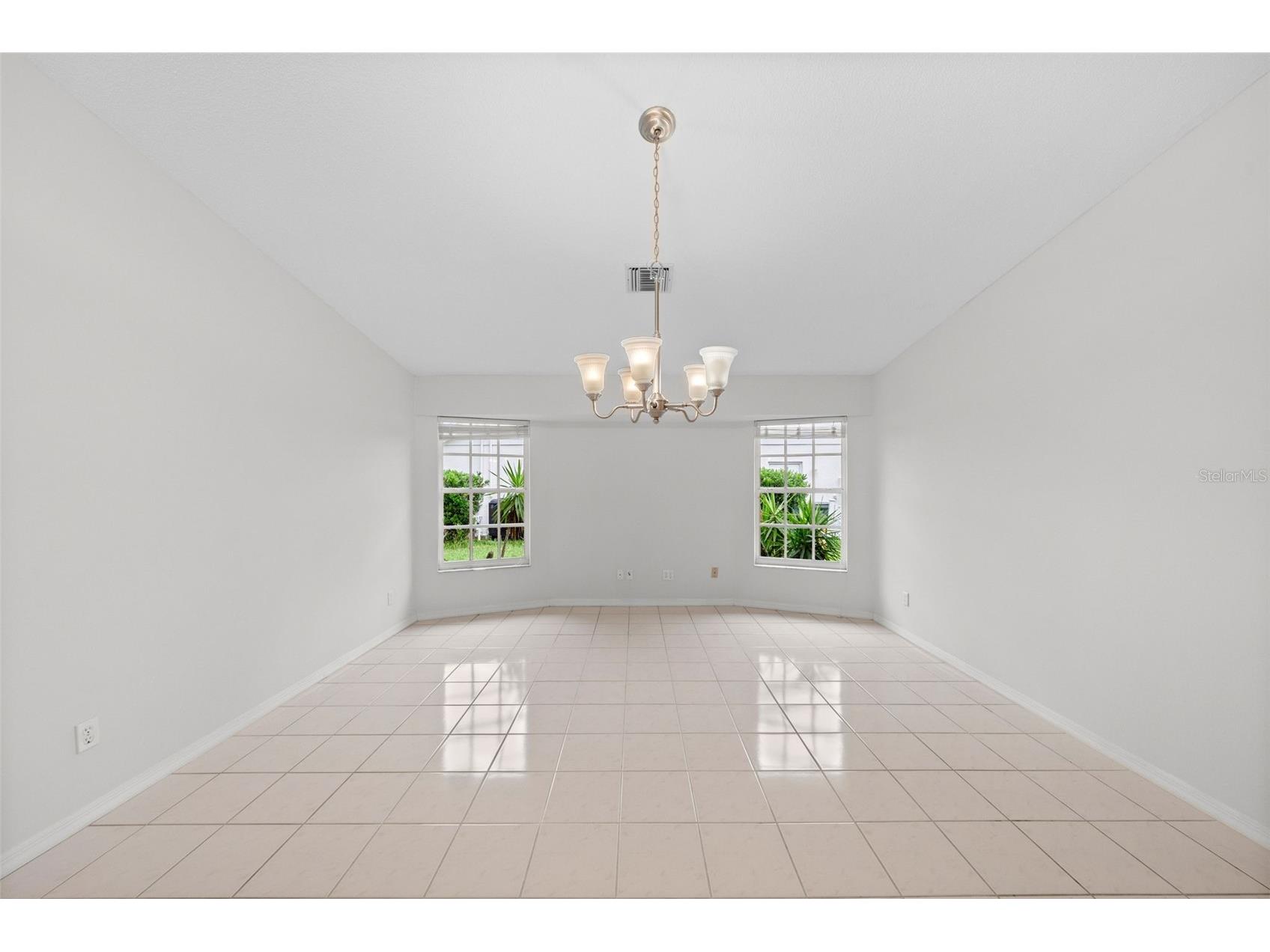 555 Park Estates Square Venice FL 34293 A4699017 image15