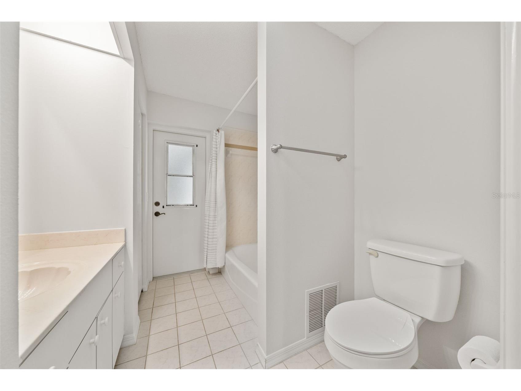 555 Park Estates Square Venice FL 34293 A4699017 image21