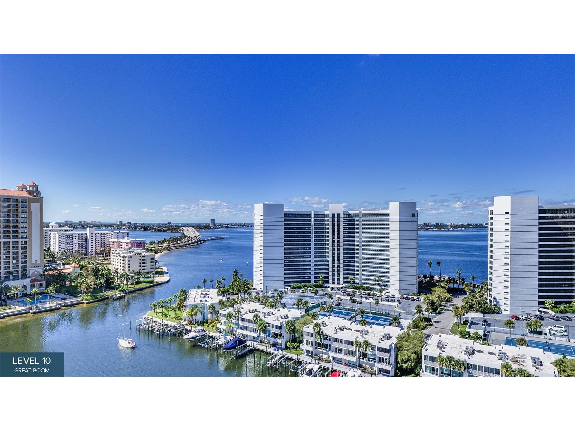 555 Quay Cmns #1103 Sarasota FL 34236 - YACHT HARBOR A4686556 image1