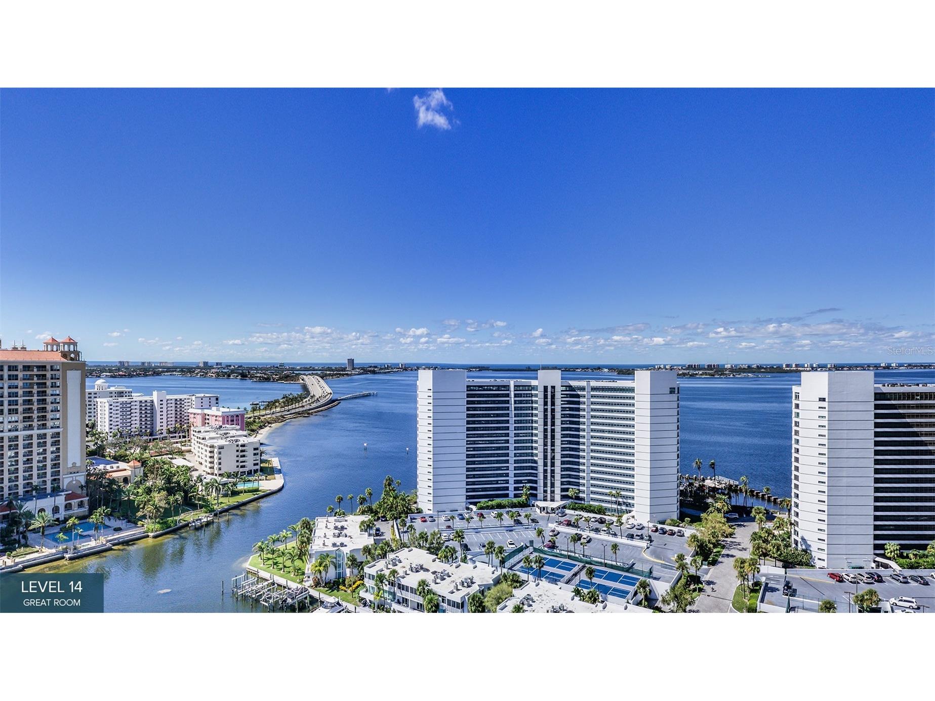 555 Quay Cmns #1402 Sarasota FL 34236 A4685863 image1