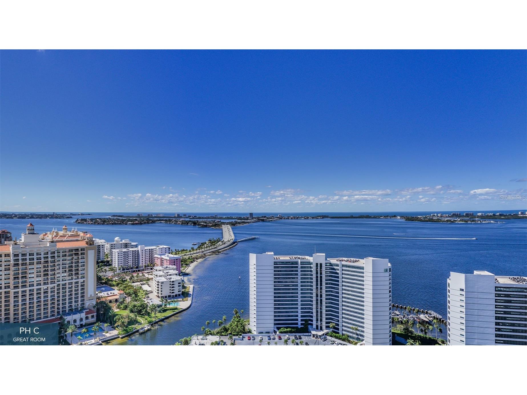 555 Quay Common #1703 Sarasota FL 34236 - YACHT HARBOR A4688748 image1
