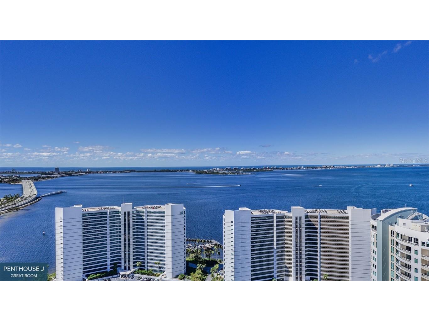 555 Quay Common #2004 Sarasota FL 34236 - YACHT HARBOR A4655150 image1